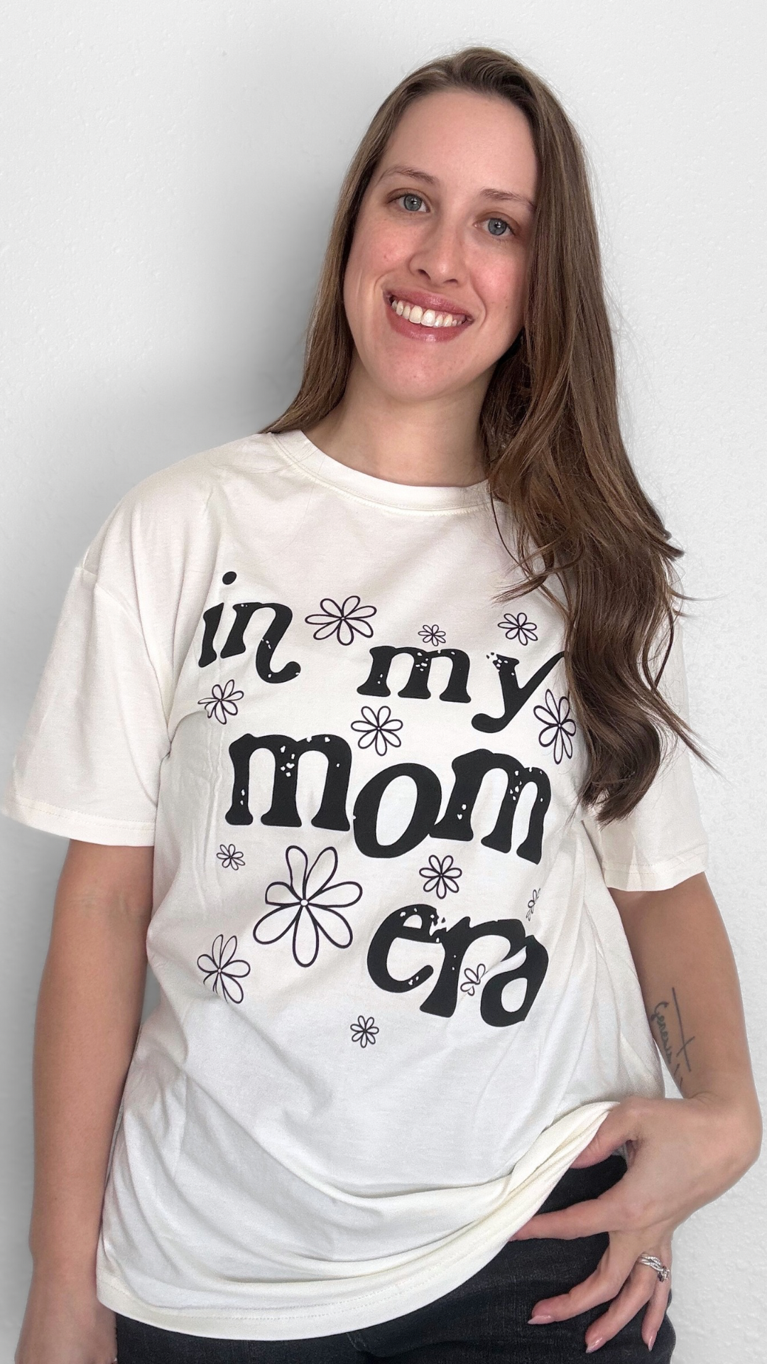 Oversized Mom Era Tee