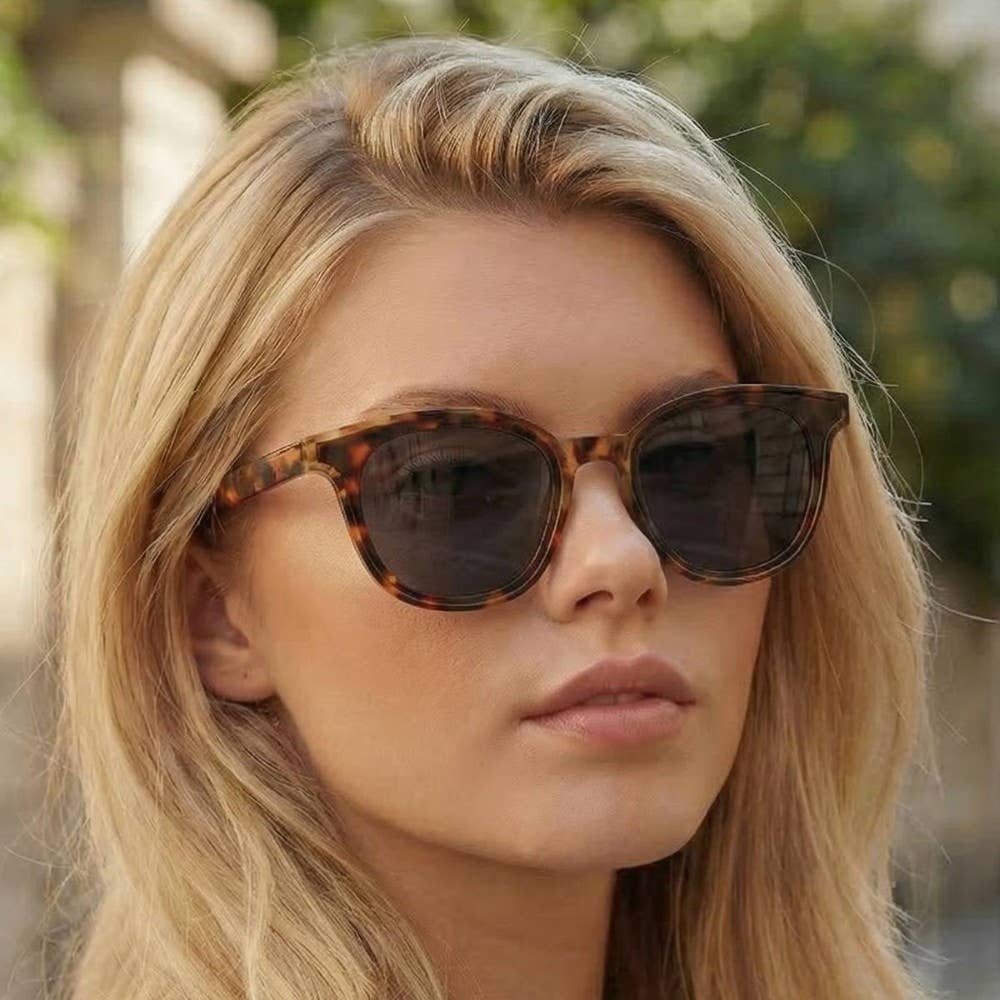 Tortoise Frame Sunglasses