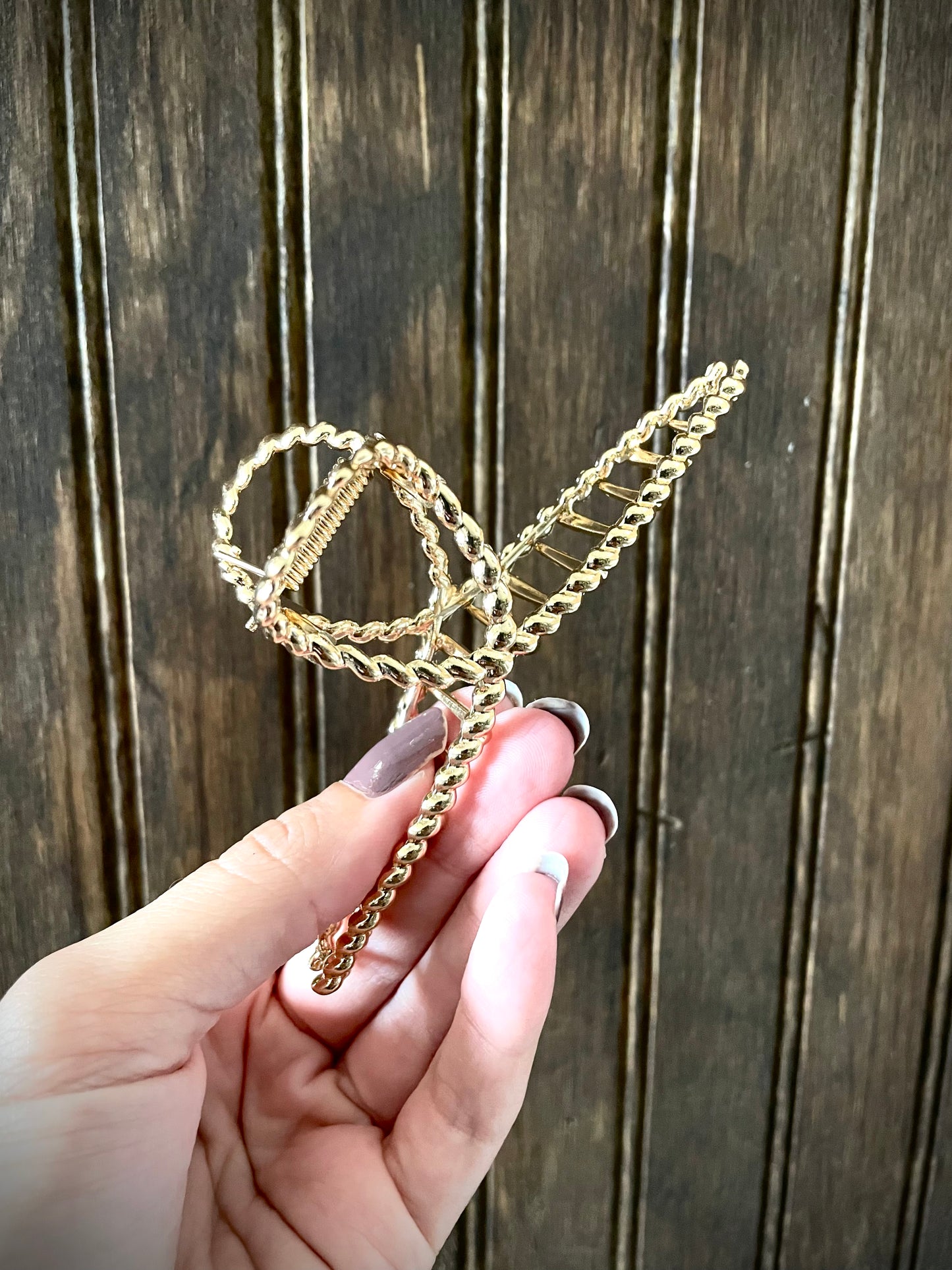 Corrugated Cross Metal Hair Clip