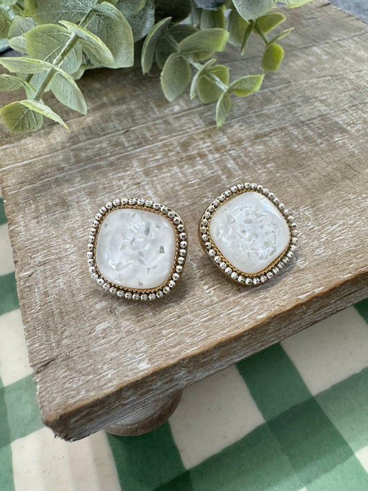 Retro Shell Square Stud Earrings