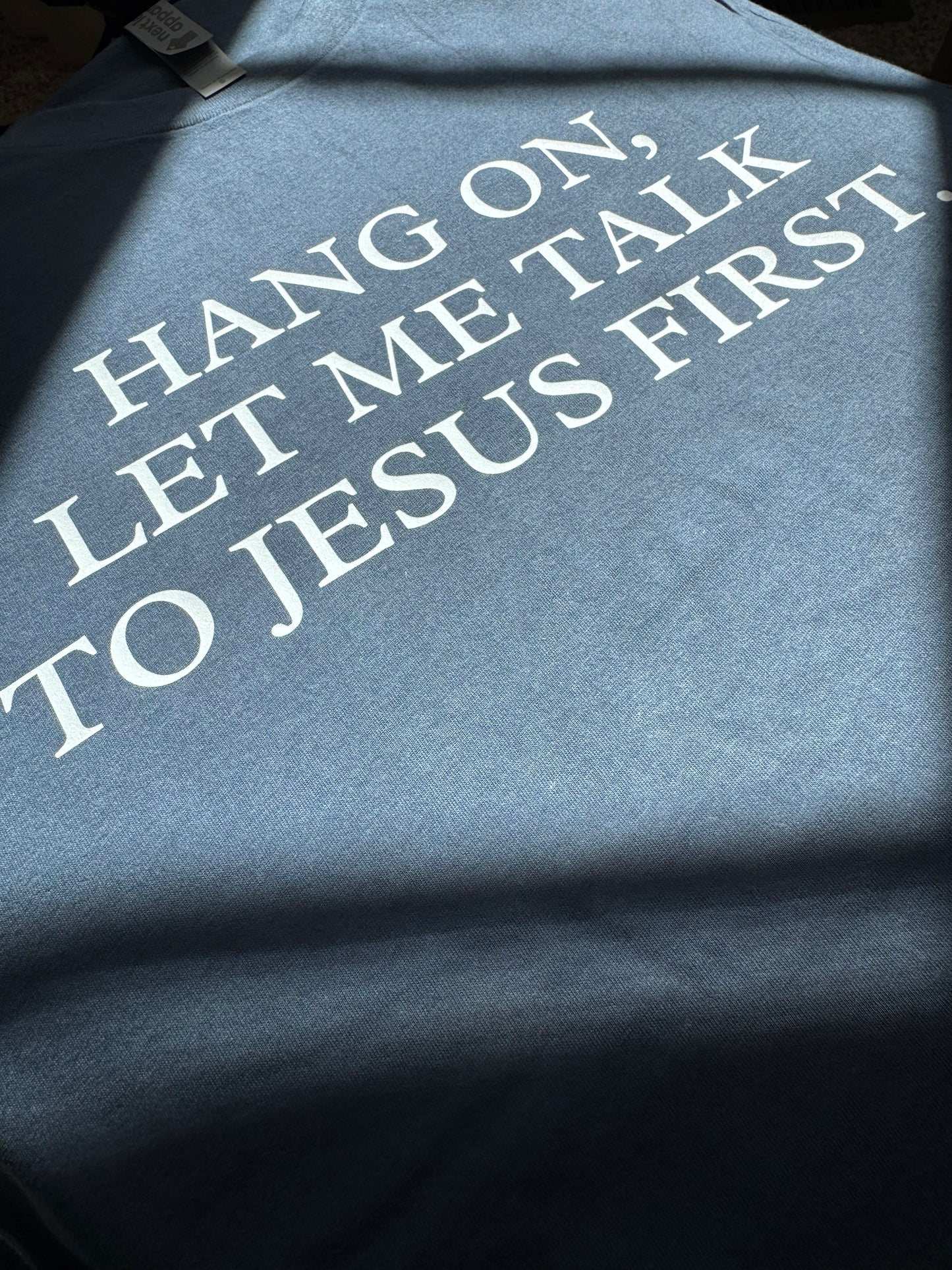 Hang On, Talk Tee
