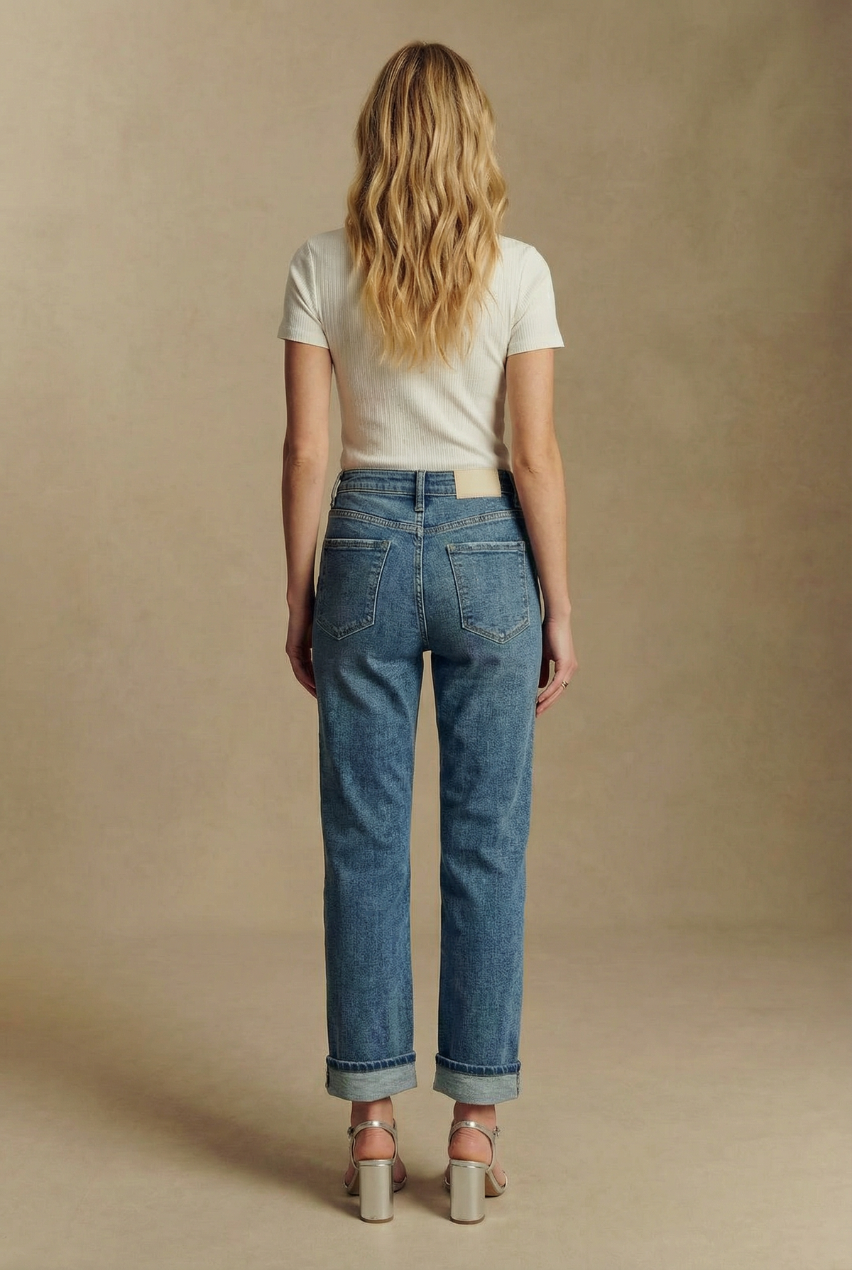 High Rise Slim Straight Jean